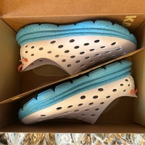 Kane Revive White / Pacific Speckle